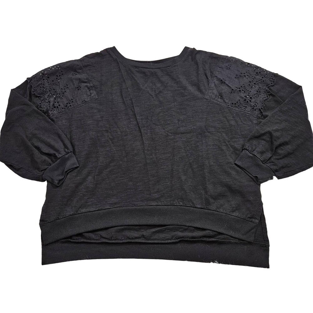 Umgee Women's Black Top with Eyelet Shoulder Detail. Size‎ S